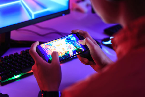 Mobiles Gaming: Diese Spiele für das Smartphone sind 2023 angesagt