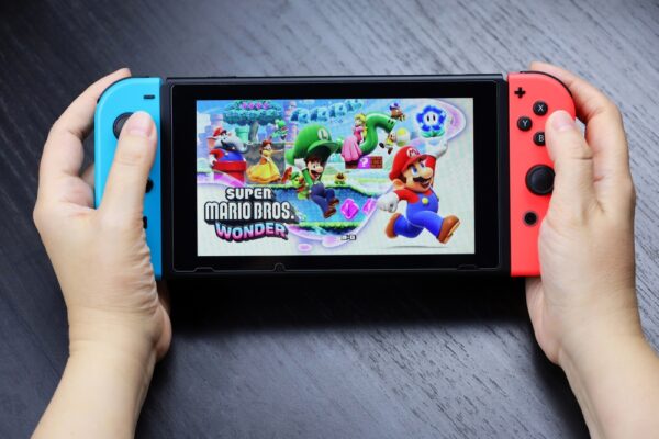 Zocken von überall aus – für wen lohnen sich die Handhelds von Asus, Steam und Nintendo?